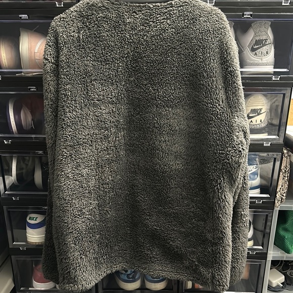 Men's Gray Fleece Sweater - Picture 5 of 5